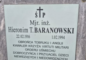 Tablica pamiątkowa mjr. Hieronima Baranowskiego na Powązkach.