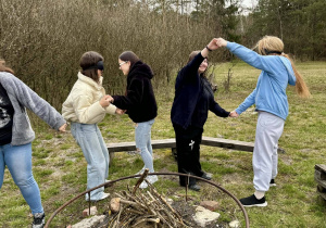 Zajęcia ruchowe na powietrzu.