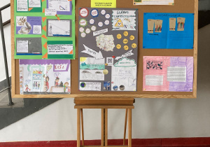 Wystawa prac uczniów.